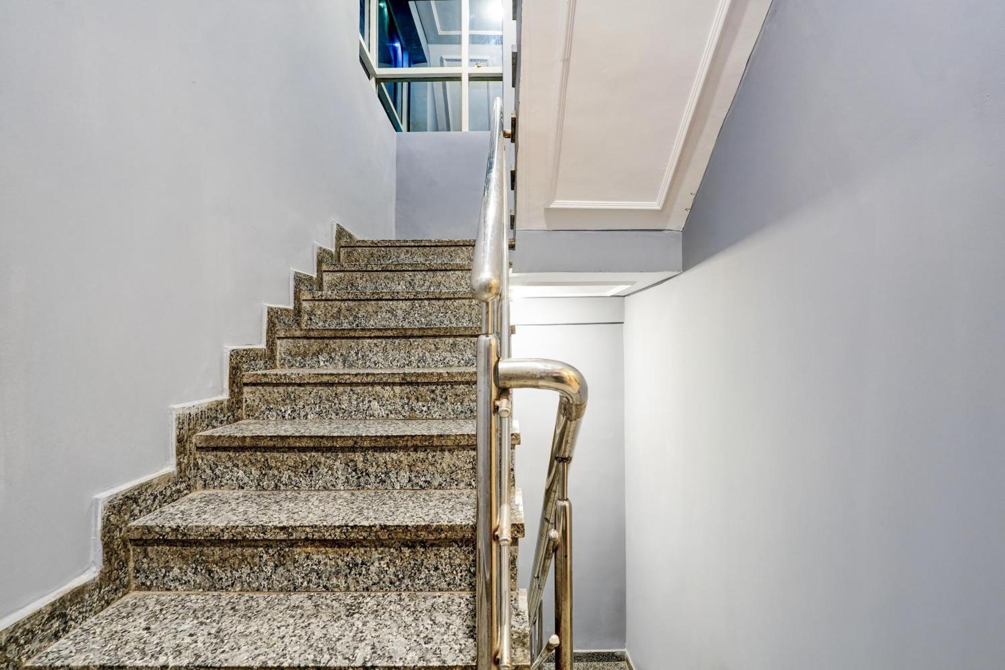Super Townhouse Jayanagar Hotel Bangalore Exterior photo